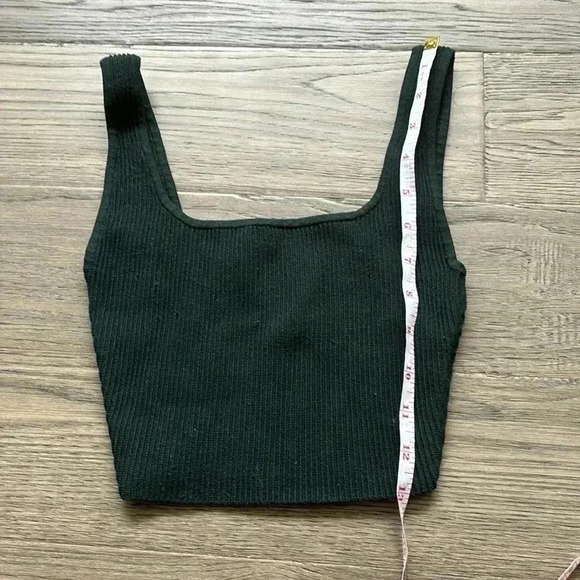 🔥Babaton🔥 | Aritzia forest green Arjun knits fitted ribbed tank top - Picture 8 of 11